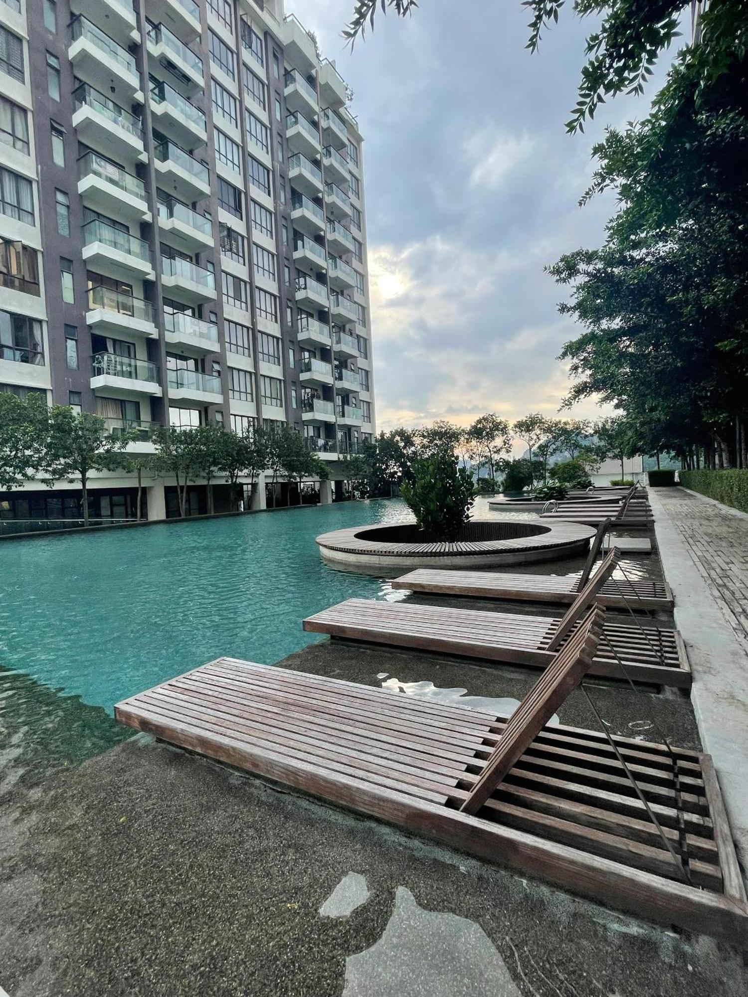 Urban 360 Studio Love Rara Suite Homestay 바투케이브 외부 사진